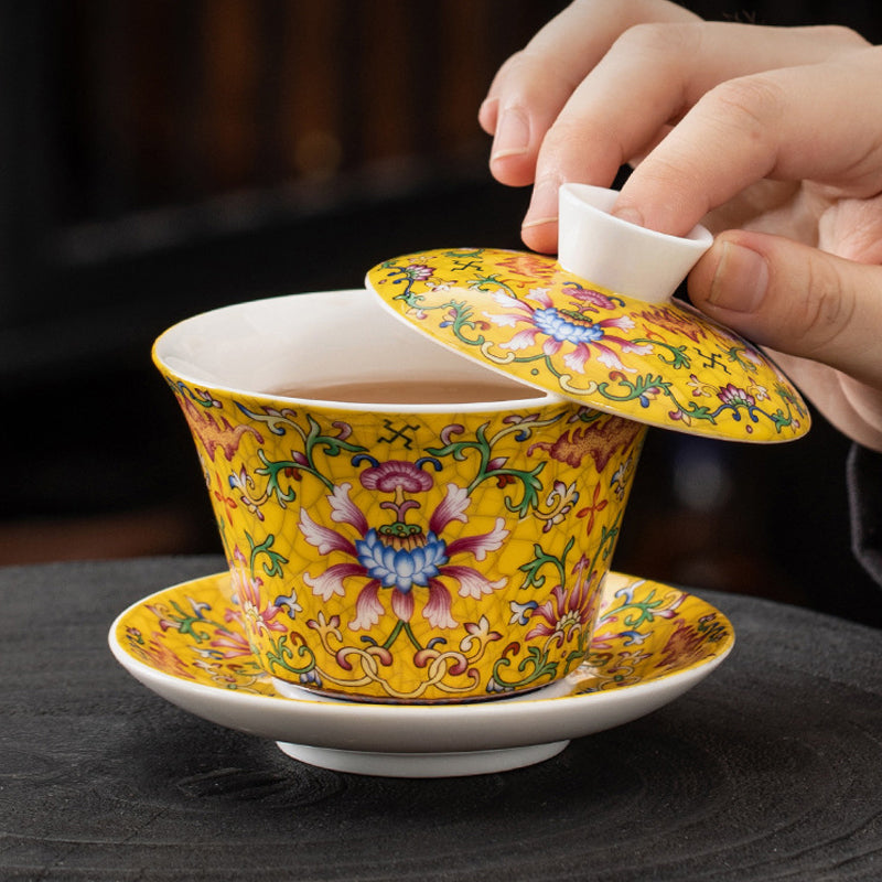 Imperial Yellow Porcelain Gaiwan – Handcrafted Chinese Tea Cups with Elegant Floral Design (160ml)