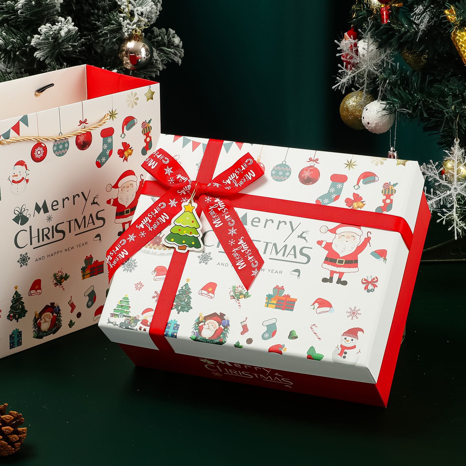 Christmas Gift Boxes Christmas Packaging - Choose a beautiful packaging for your gifts